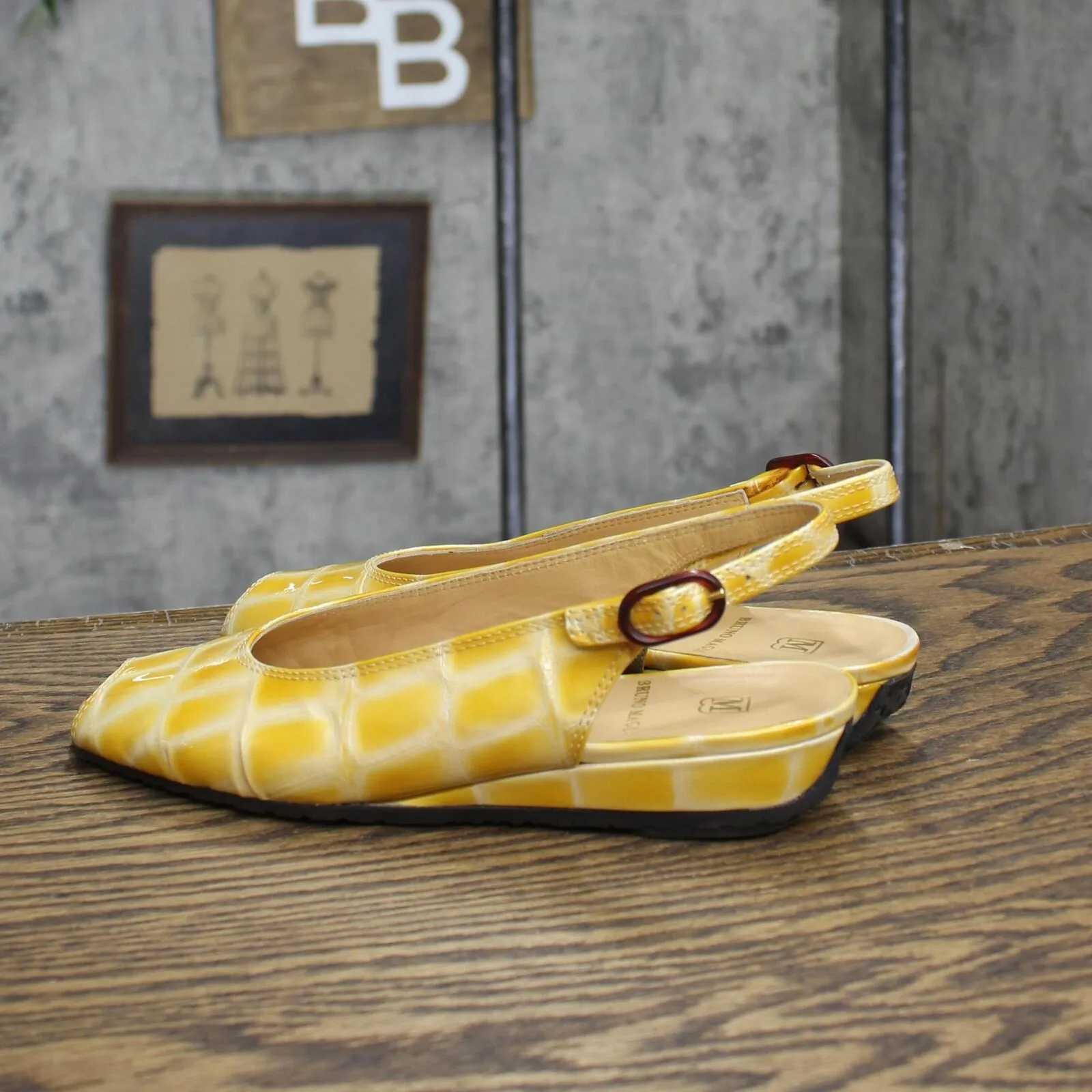 Bruno Magli Womens Vintage Leather Low Wedge Strap Sandals Yellow 6B