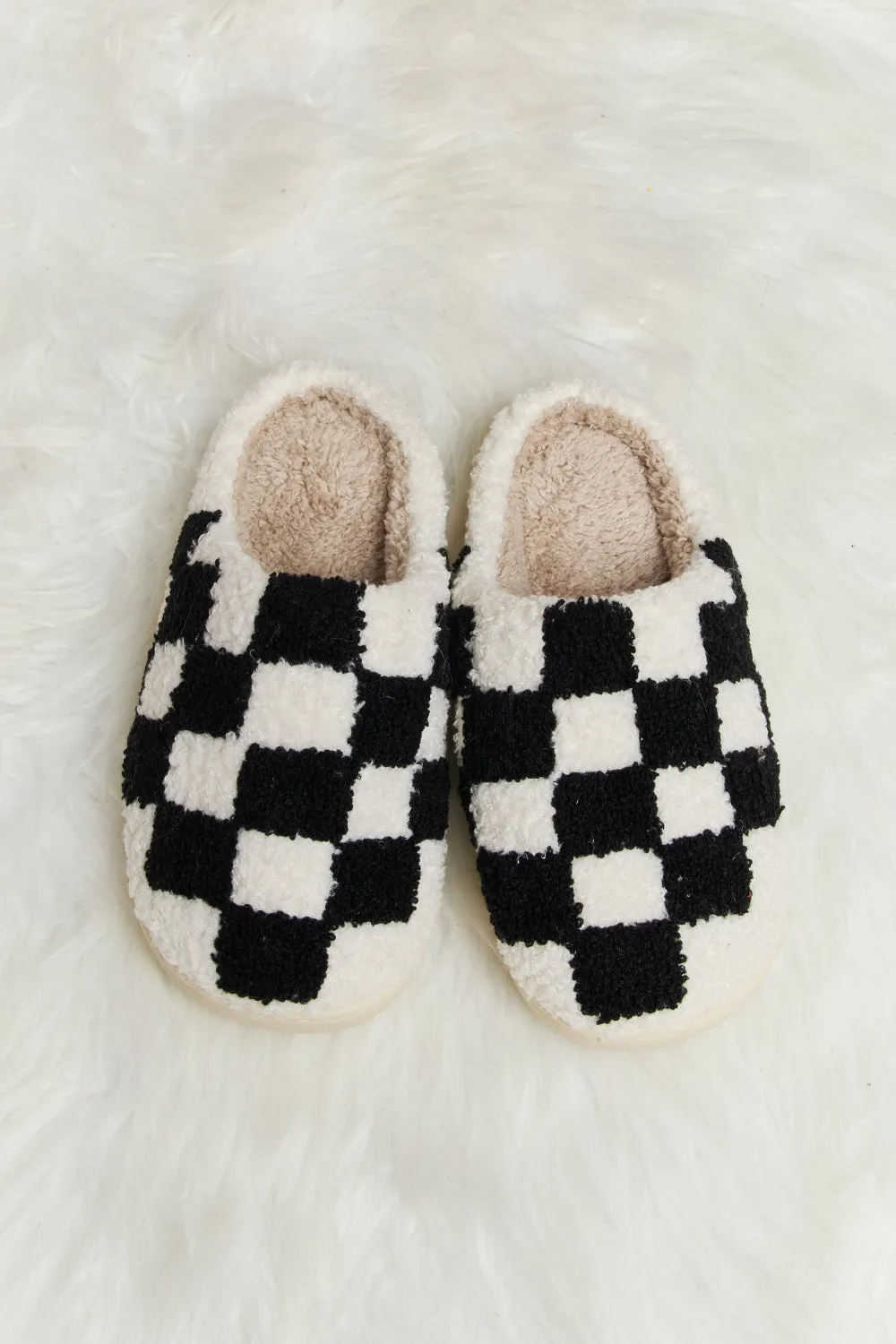 CHECKERED PRINT PLUSH SLIDE SLIPPERS
