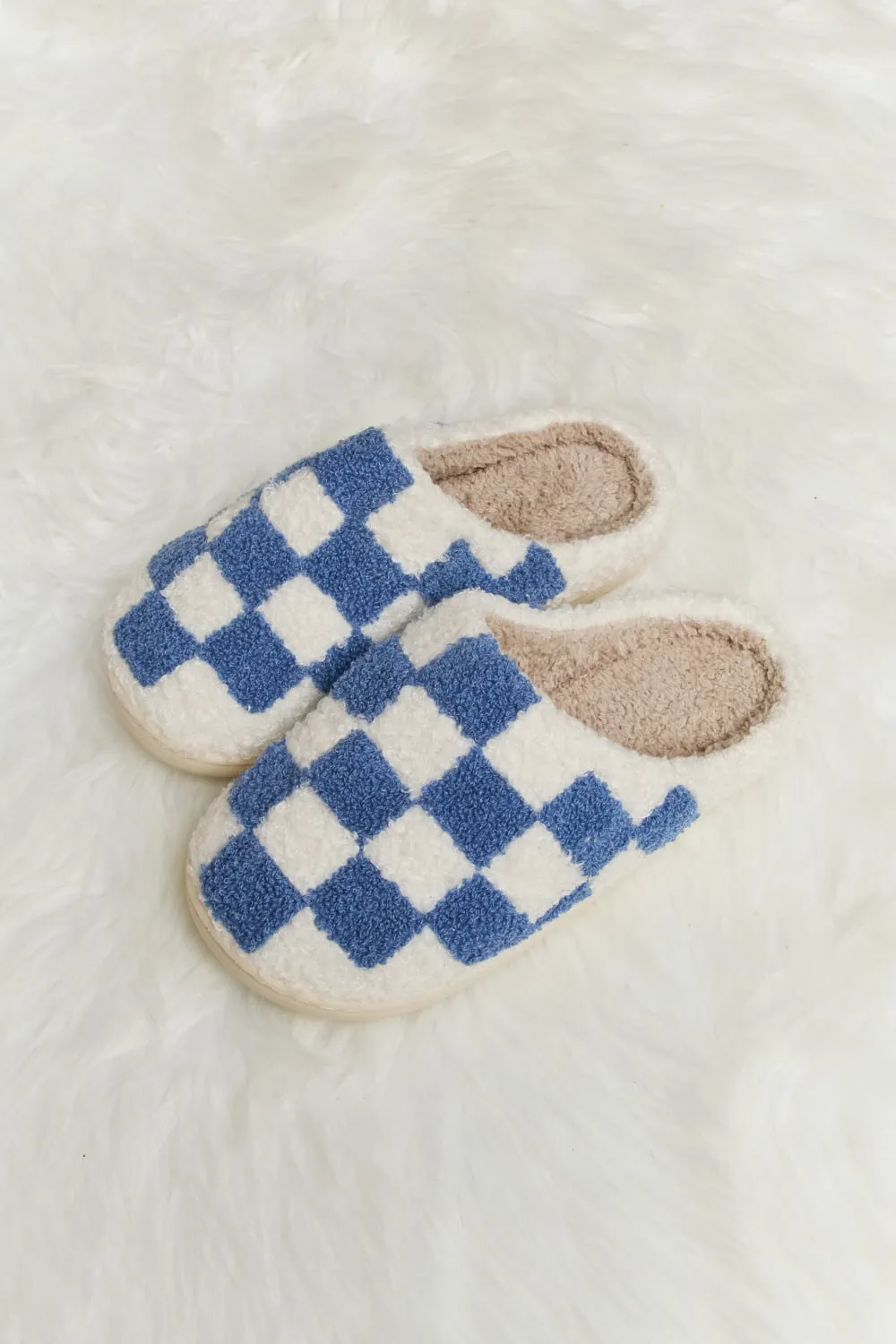 CHECKERED PRINT PLUSH SLIDE SLIPPERS