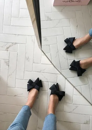 Cute Bow Tie Slippers
