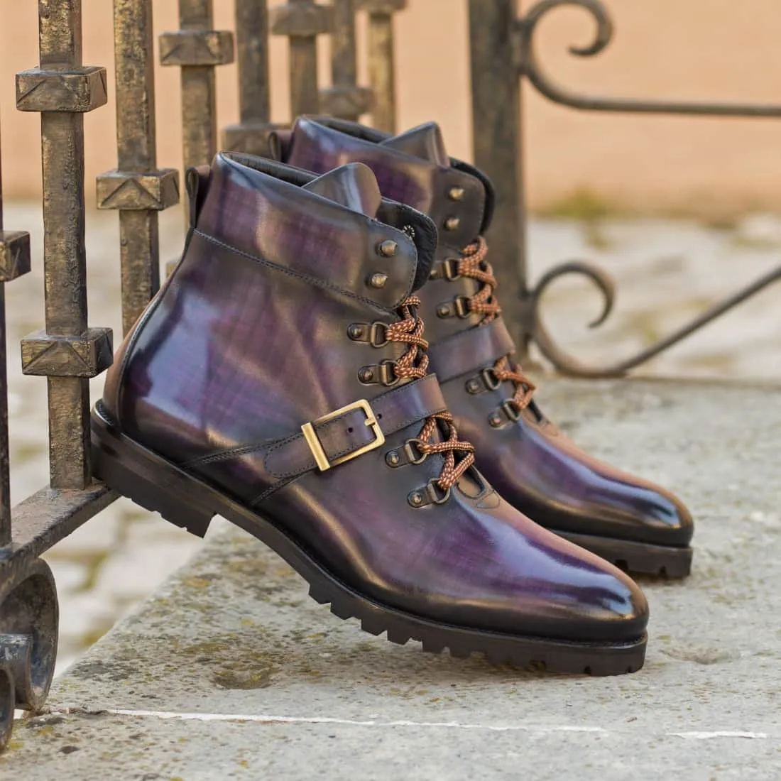 Hiking Boots en cuir patiné violet - Semelles Commando