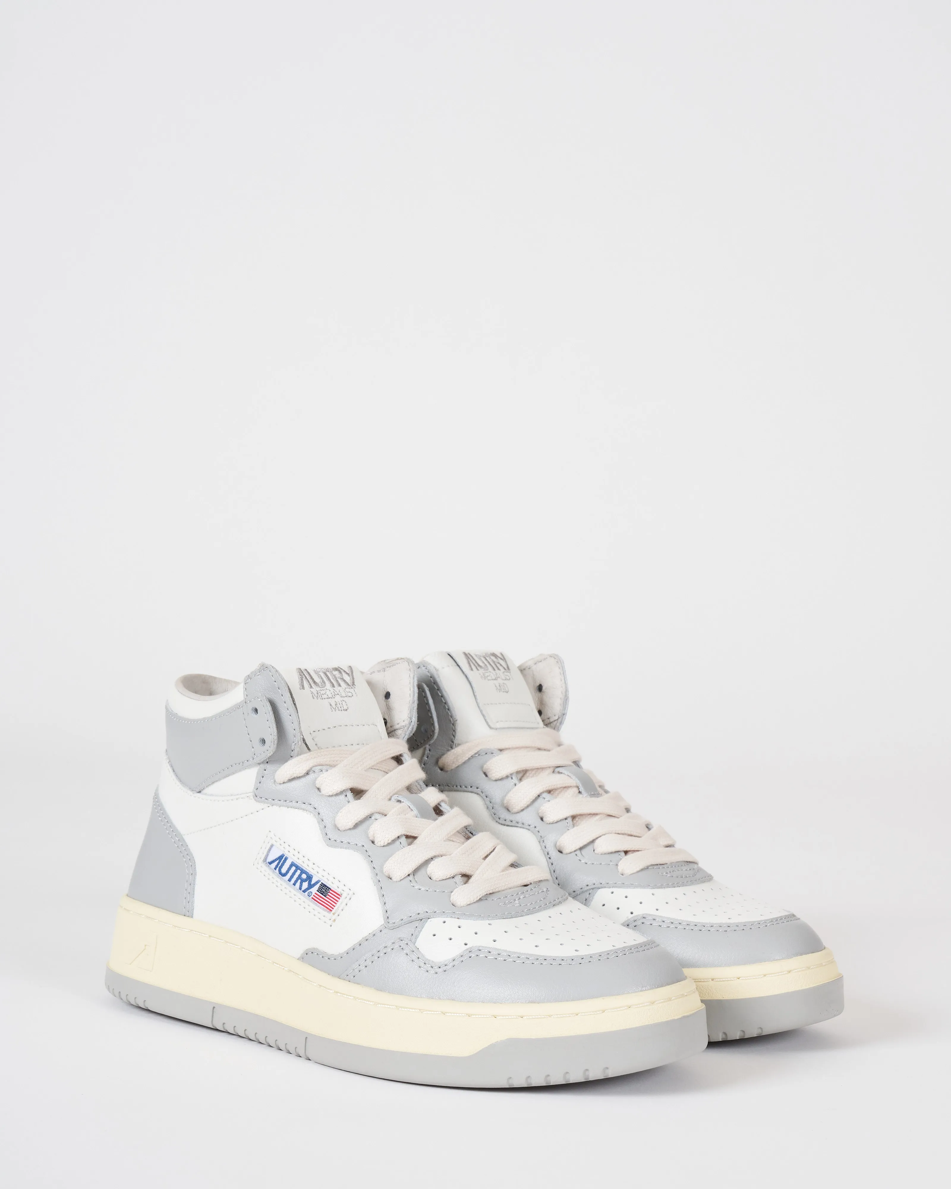 medalist mid sneaker