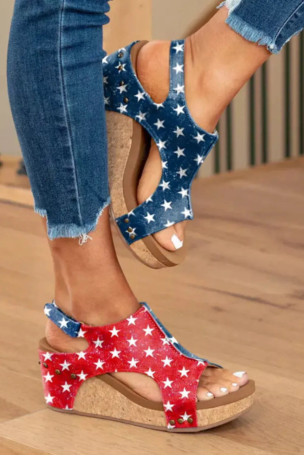 Multicolor Contrast Stars Print Wedge Sandals