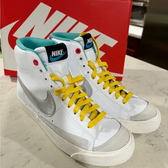 Nike Blazer Mid '77 (GS) Big Kids' Shoes White Metallic Silver DQ7773-100