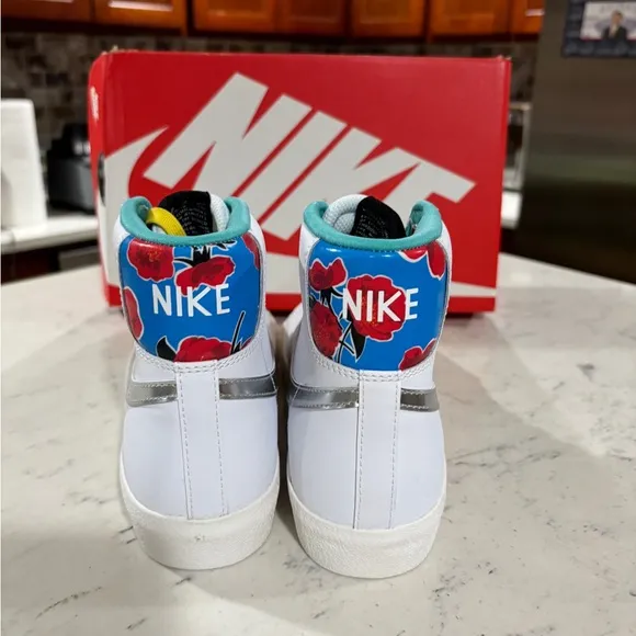 Nike Blazer Mid '77 (GS) Big Kids' Shoes White Metallic Silver DQ7773-100