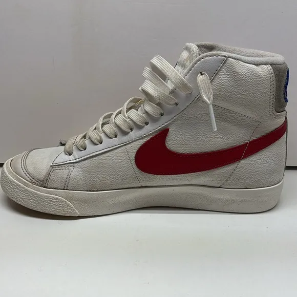 Nike Kids Blazer Mid 77 red and white size 6Y