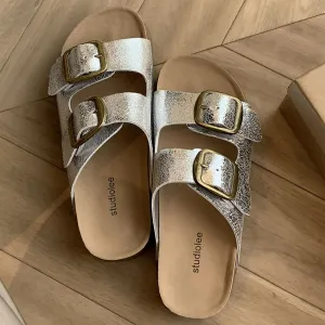Open Toe Flats Sandals