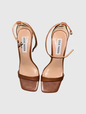 PATENT SANDALS COGNAC  - SM REBOOTED