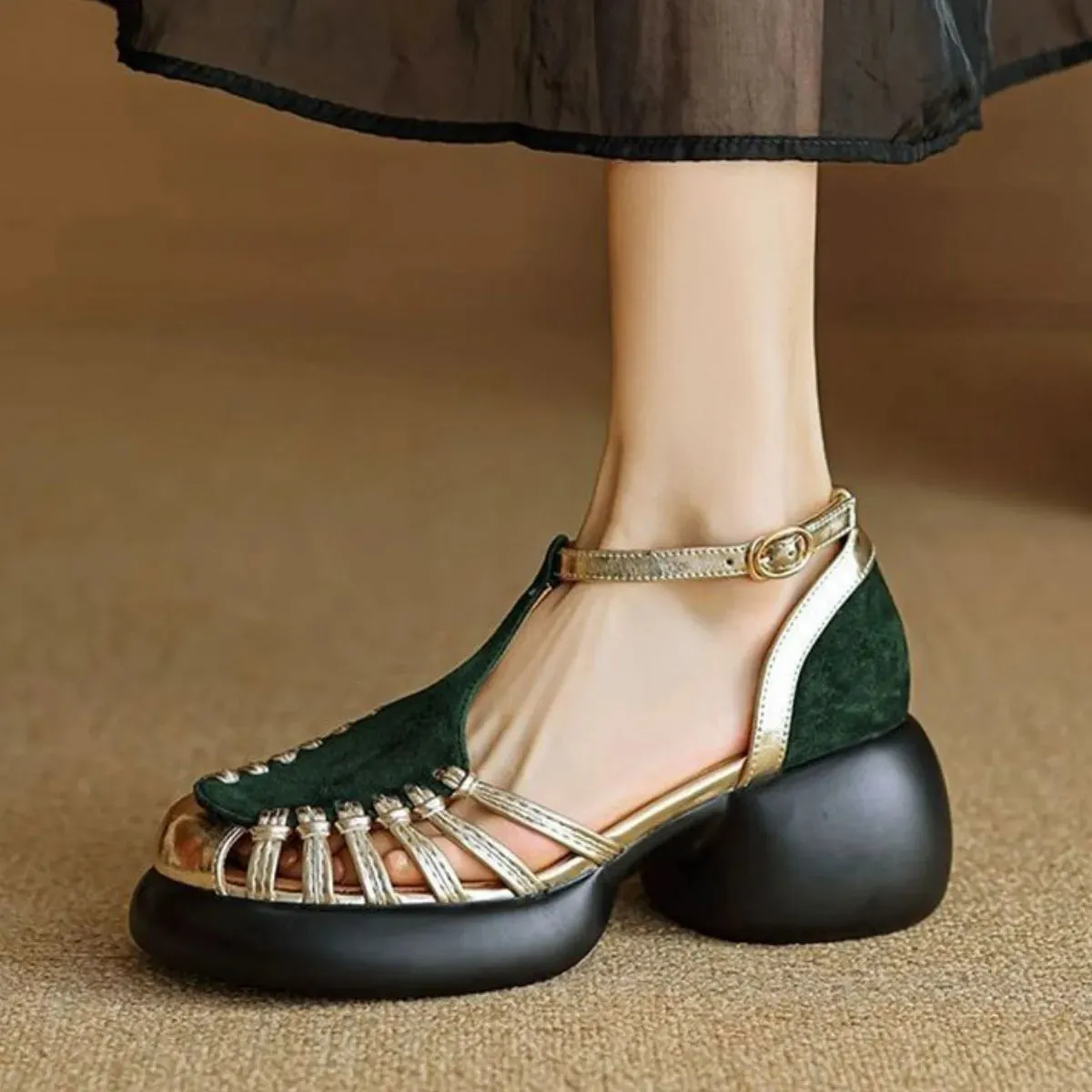 Round Toe Platform Sandals