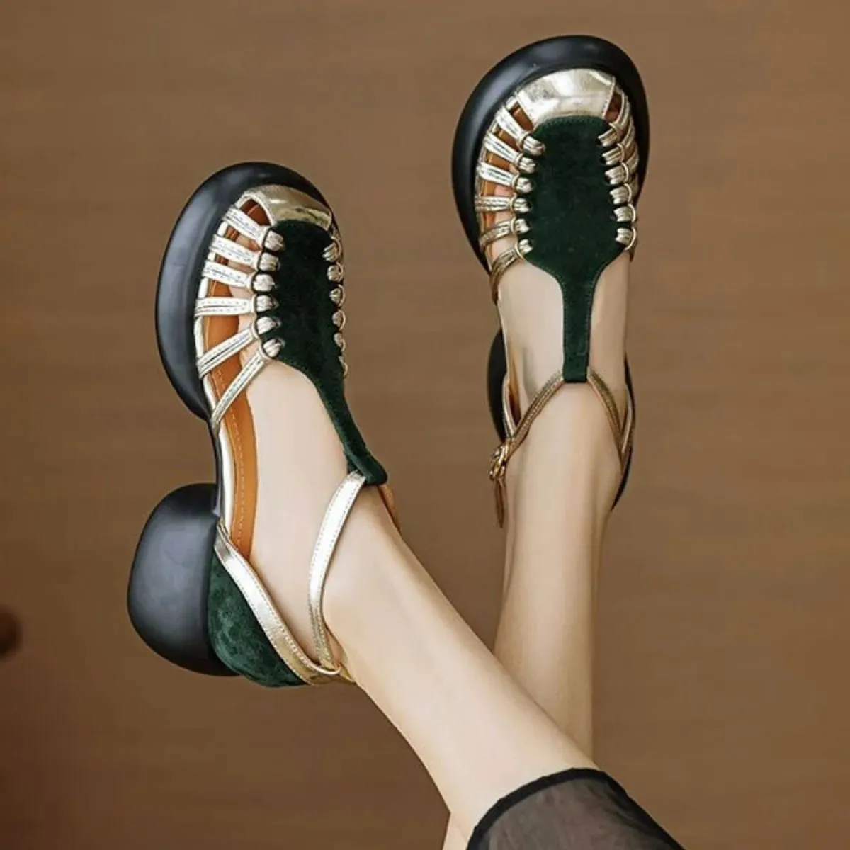 Round Toe Platform Sandals