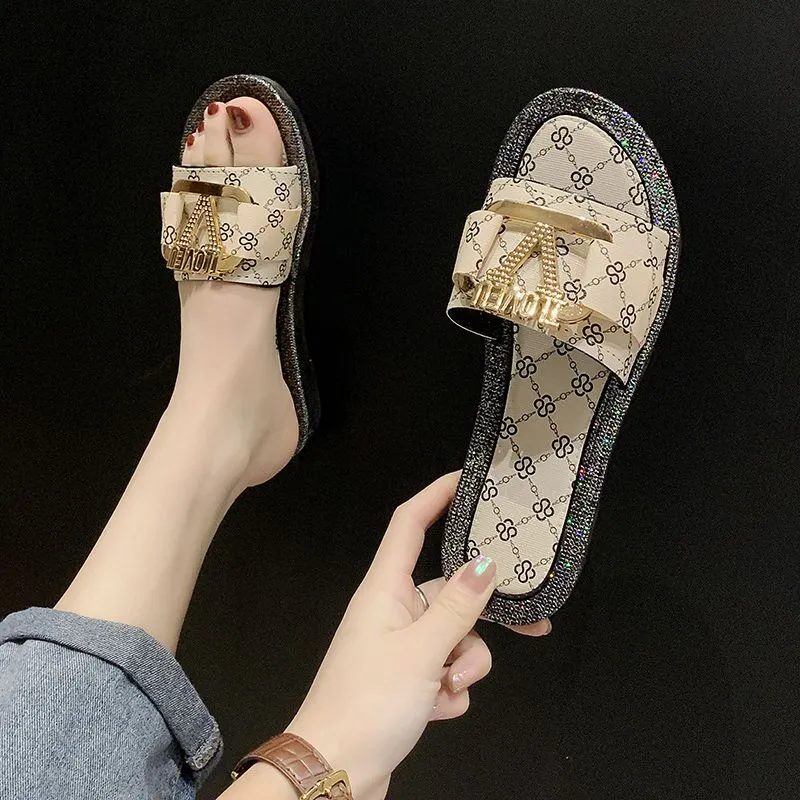 Women's slippers flat-bottom beach shoes